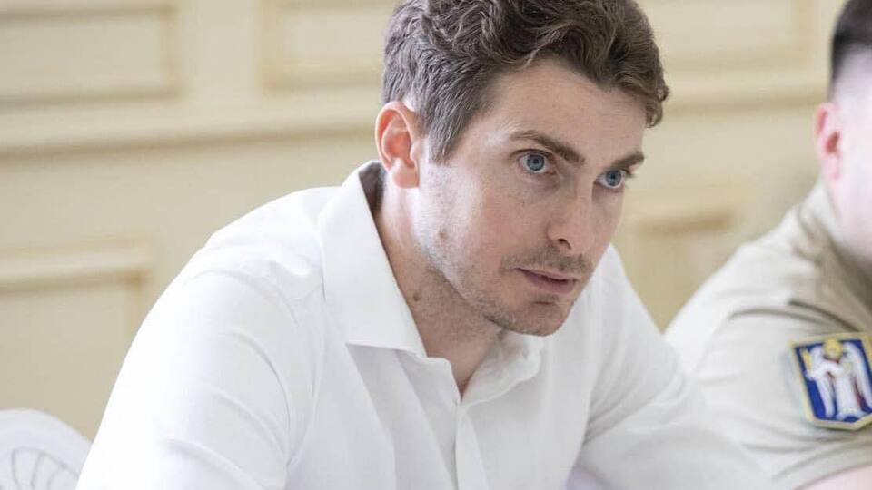 Дмитро Білоцерковець: Зараз через піар Януковича з Азіровим страждатимуть кияни і міський бюджет. Але полагодимо