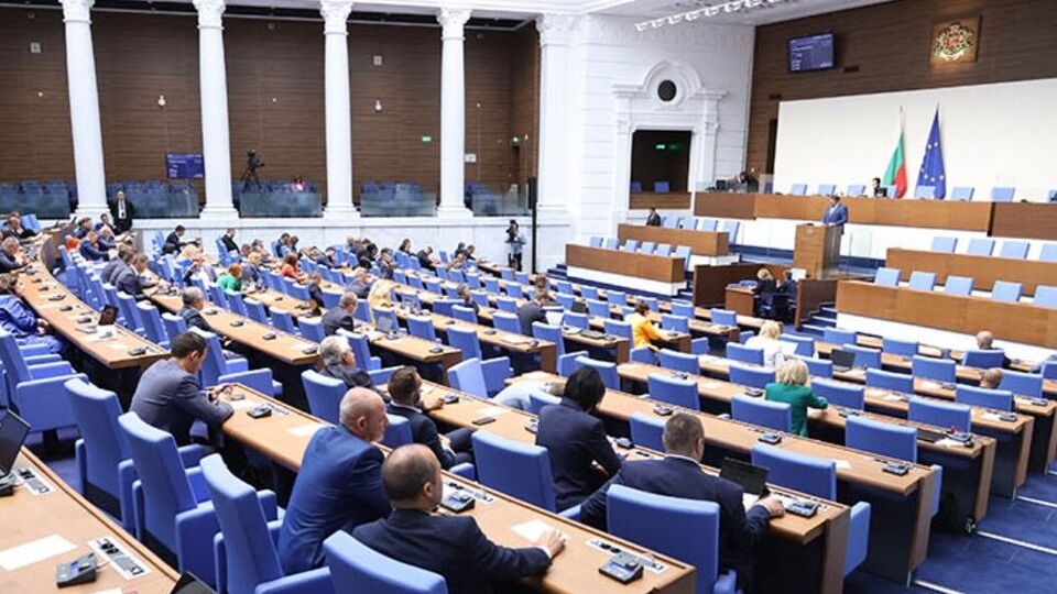 Пропозицію про скасування президентського вето підтримав 161 депутат парламенту Болгарії, зазначили ЗМІ