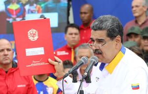 Президент Венесуэлы утвердил аннексию спорных земель