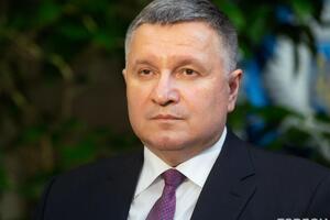 Сотрудники ГБР смотрели контракты с Airbus Helicopter на поставку Украине вертолетов, сказал Аваков