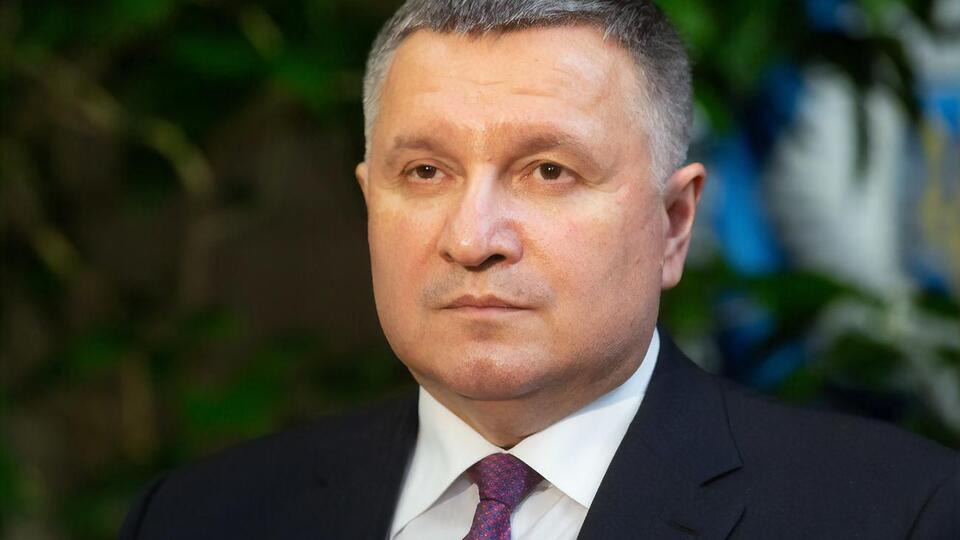 Сотрудники ГБР смотрели контракты с Airbus Helicopter на поставку Украине вертолетов, сказал Аваков