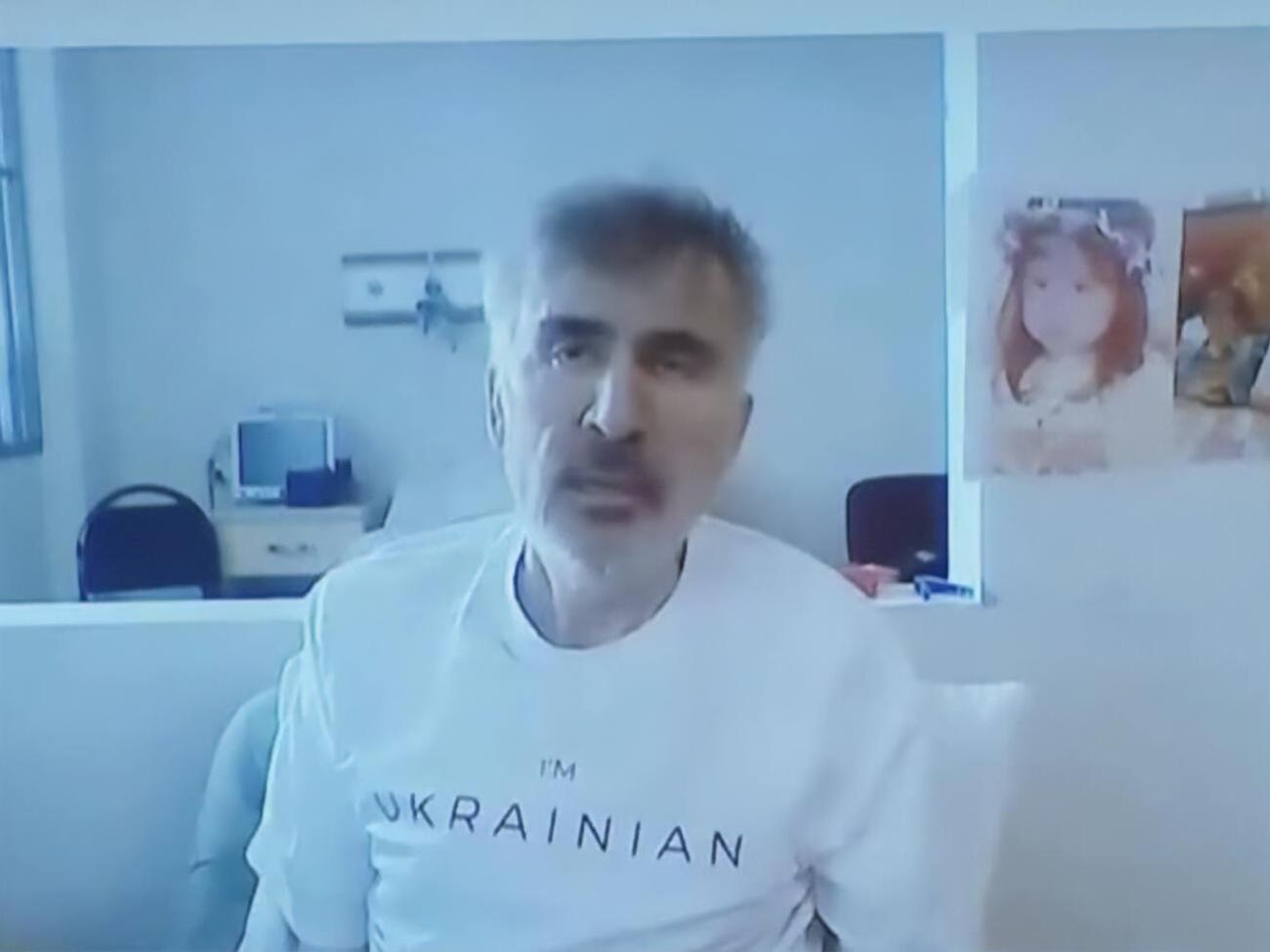 За словами прессекретарки Саакашвілі, за час ув'язнення він схуд майже вдвічі