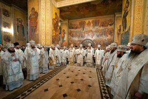 УПЦ МП официально имеет статус "самоуправляемой церкви с правами широкой автономии"