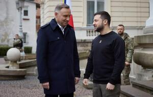 Дуда верит, что Украина победит врага, и просит Зеленского символично подписывать договор по окончании войны в Переяславе