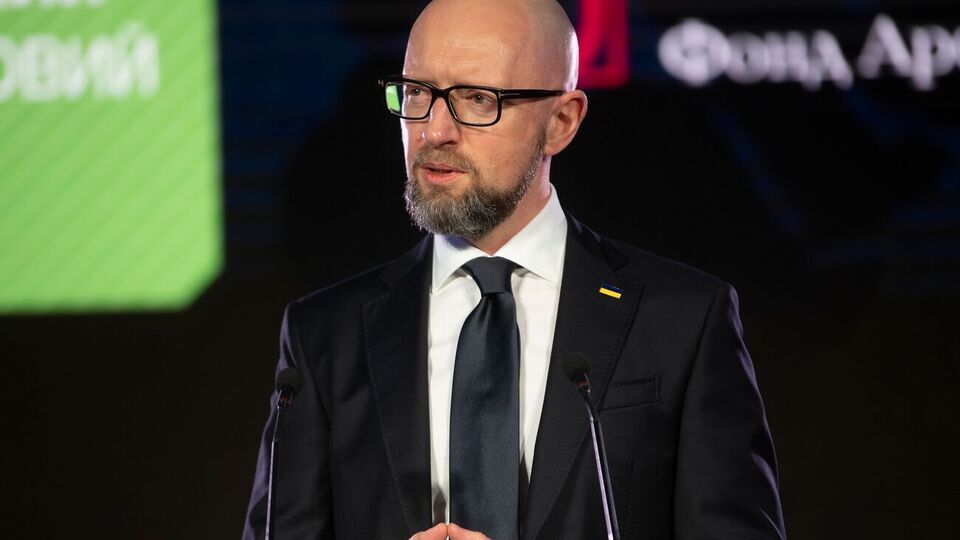 Яценюк: Если ты политический лидер, ты должен идти к своему народу и убеждать в правильности принятого тобой решения