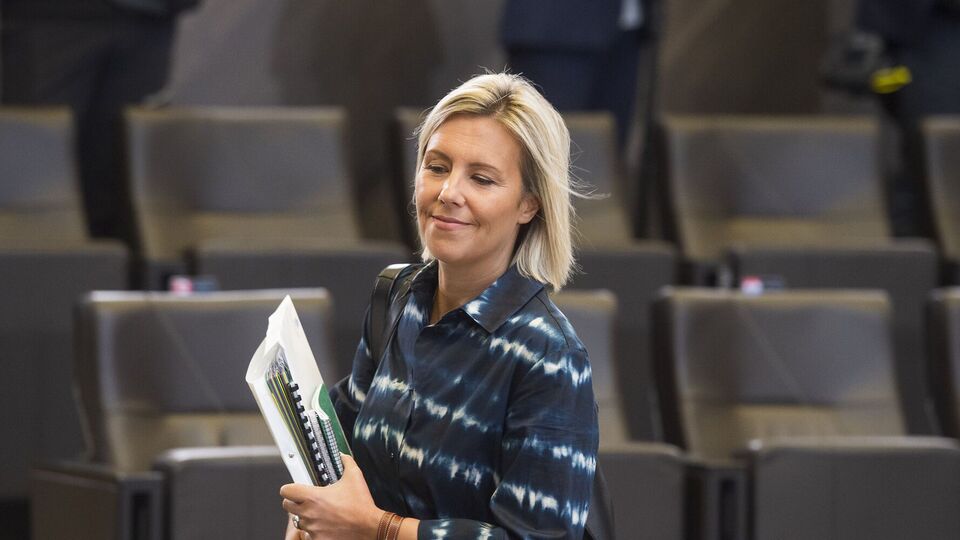 Дедондер поддержала украинских военных