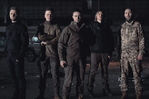 Ідея кліпу гурту "Антитіла" на пісню "Фортеця Бахмут" полягає у тому, що снаряди із цитатами з пісні підрозділ відправляє у напрямку ворога і вони знищують його