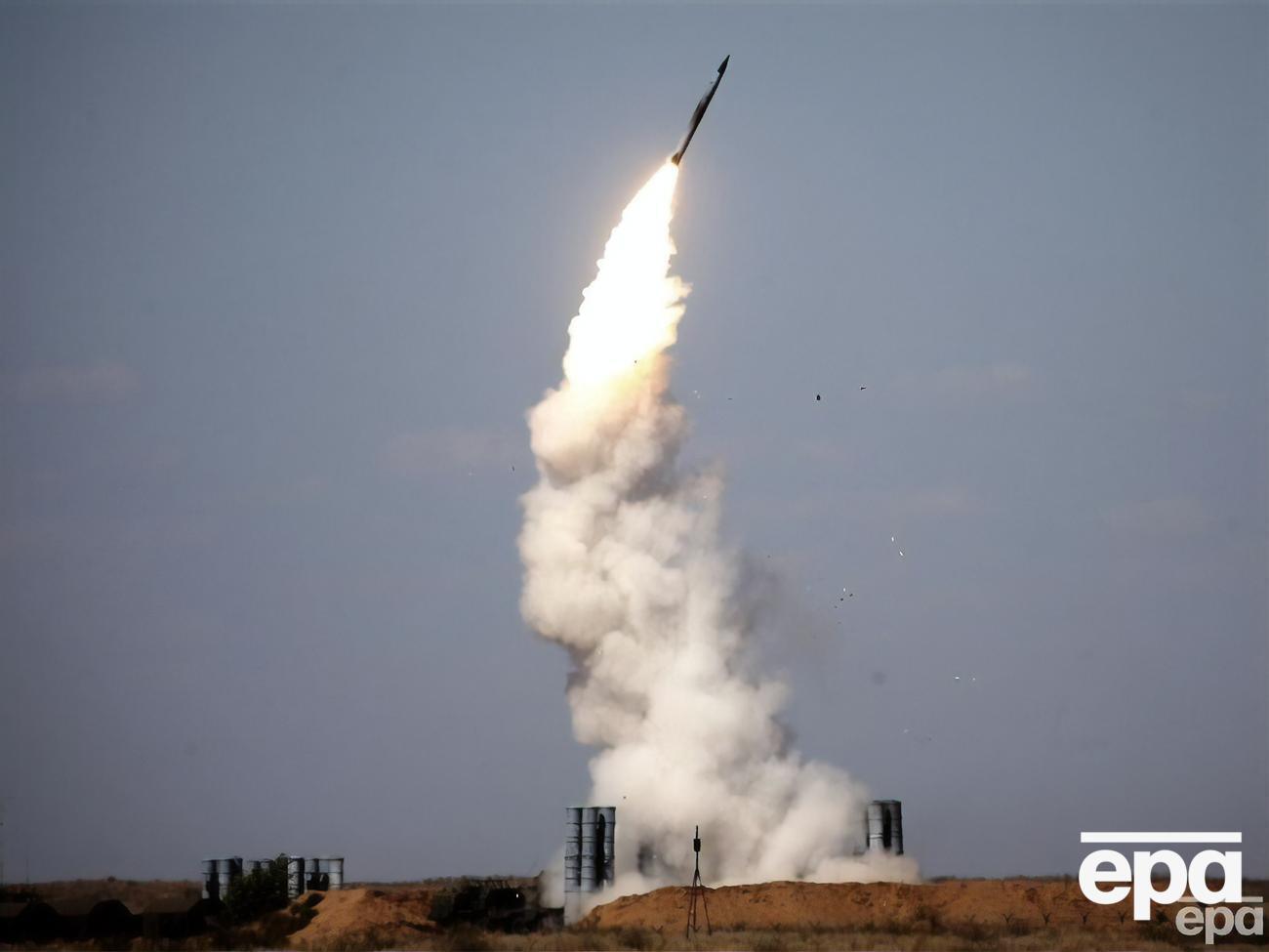 Окупанти для обстрілів України застосовують ракети С-300