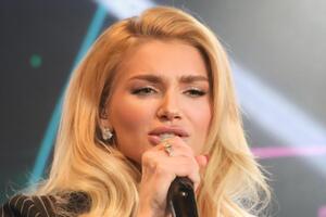 Миша Романова после полномасштабного вторжения РФ в Украину вместе с сыном уехала в Германию