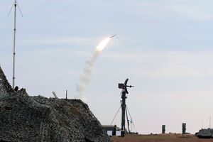 Украинские ракетчики и артиллерия поразили два района сосредоточения живой силы армии РФ