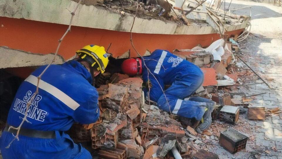 У постраждалій від землетрусу Туреччині працює 87 українських рятувальників і парамедиків