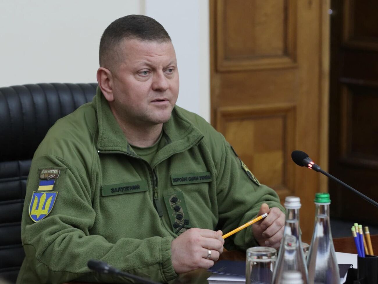 Залужний: На донецькому напрямку противник здійснює щодня до 50 атак