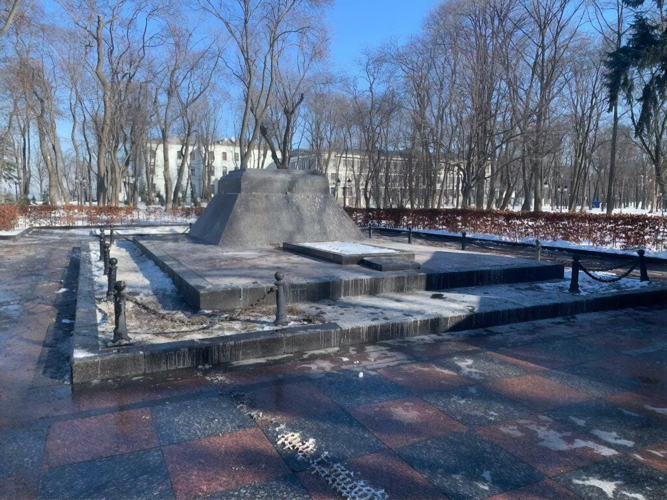 Дозвіл на ексгумацію має дати Кабмін