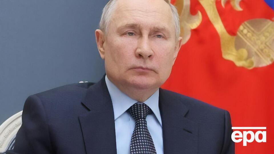 Швец: Не зря Путин залег под корягу, самоизолировался
