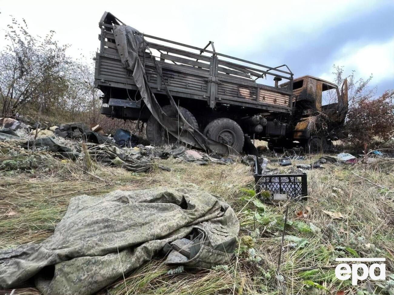 Под Мариуполем раздались взрывы в местах расположения подразделений российских войск, сообщил Андрющенко