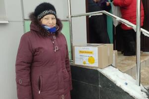 Загалом Фонд Ріната Ахметова передав Дніпропетровській області майже 60 тис. продуктових наборів