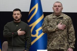 Зеленський (ліворуч): Малюк довів, що є патріотом і професіоналом