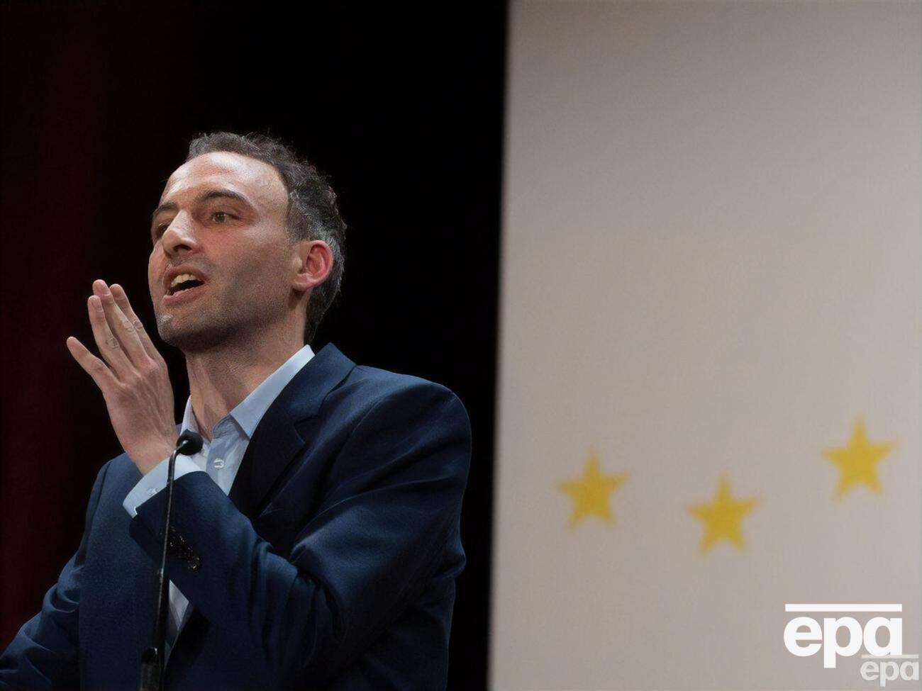 Глюксманн вважає, що Україні треба надати і авіацію, і ППО, і далекобійні ракети