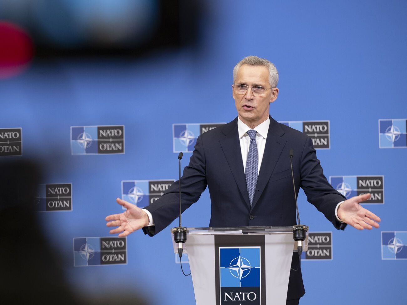Путін відряджає в Україну тисячі нових російських солдатів, зазначив Столтенберг (на фото)