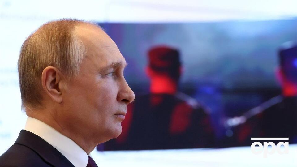 Путин сидит в бункере и не знает, что происходит в РФ, считает Шустер