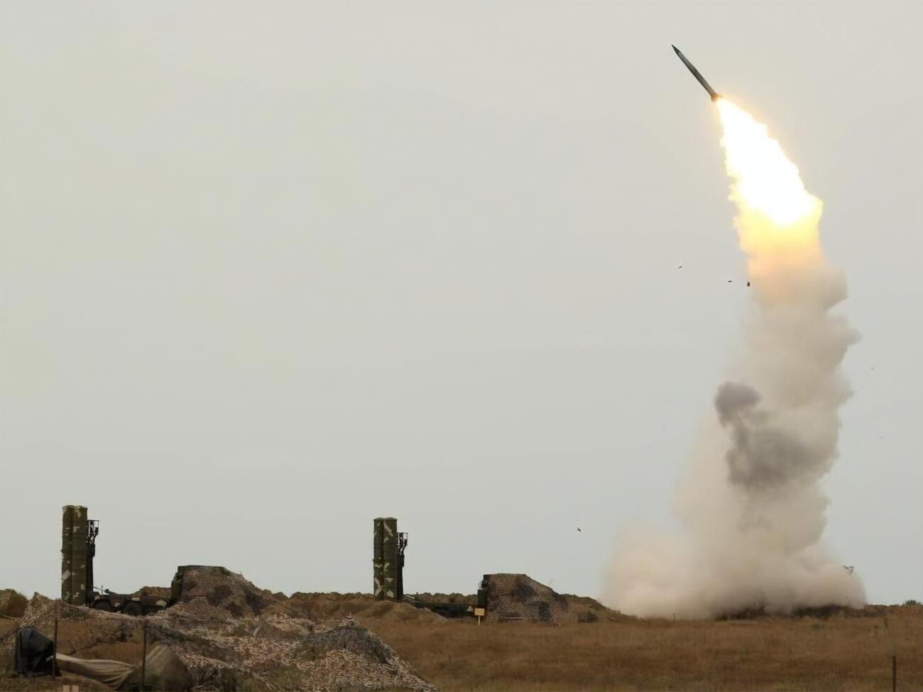 В ходе последней массированной атаки РФ ВСУ сбили 61 ракету из 71