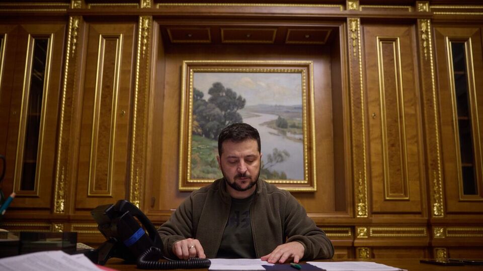 Украина ценит поддержку Кипра на ее пути в ЕС, отметил Зеленский (на фото) по итогам разговора с Христодулидисом