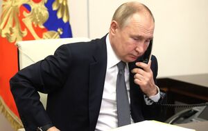 Аудиоперехват телефонного разговора Путина и Плотницкого, который состоялся 15 ноября 2017 года, обнародовала JIT