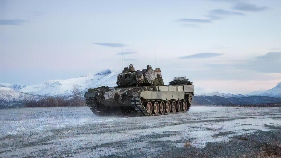 Норвегия объявила в конце января, что внесет свой вклад в международную передачу танков Украине