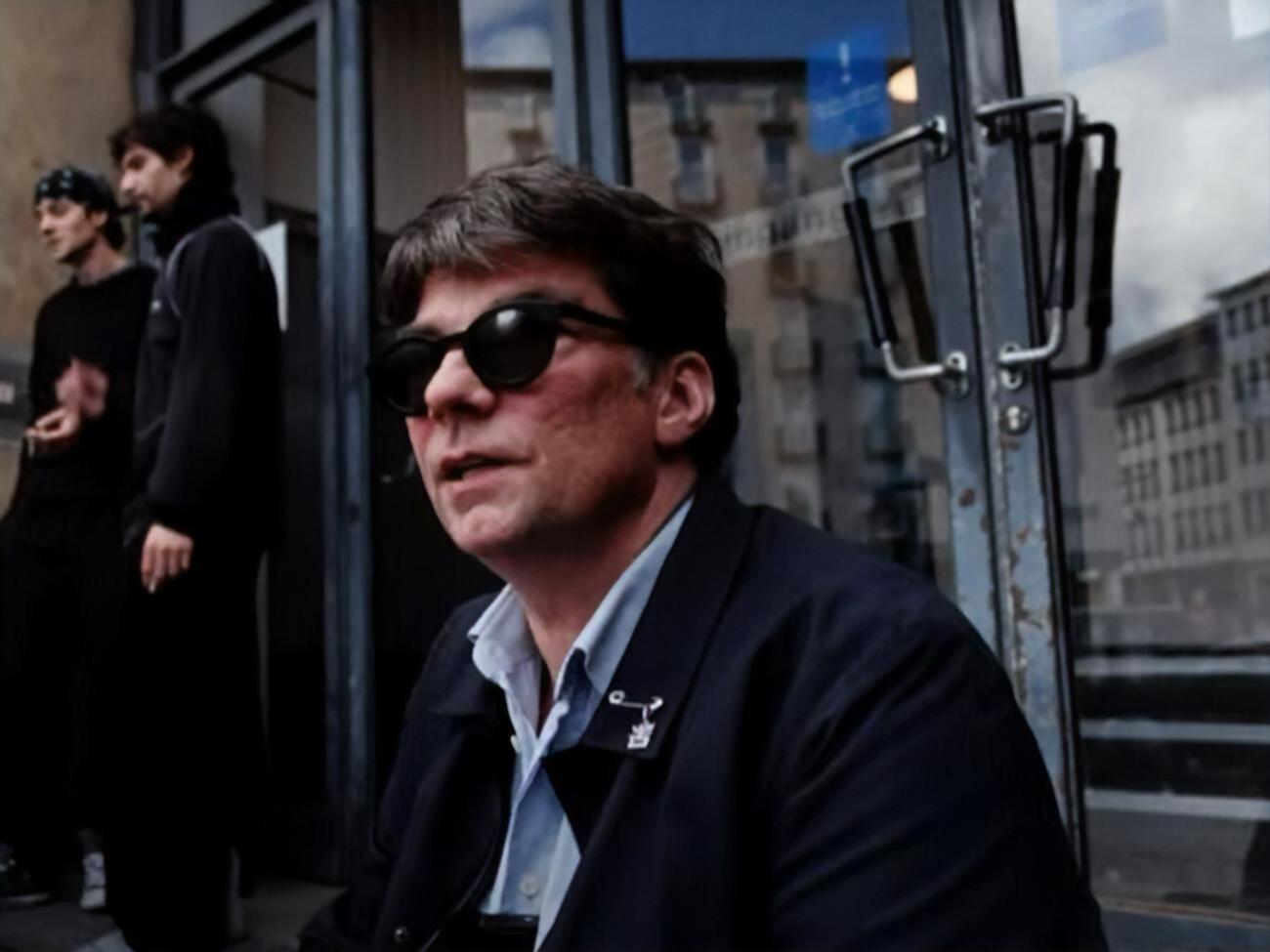 Гекке заявил, что журналистка в течение 20 лет критиковала его постановки, переходя на личности