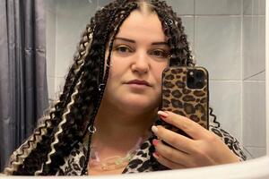 alyona alyona: Знаете, что сложнее всего? Полюбить себя как человека