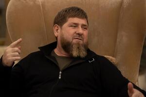 Отравление одного из ближайших к Кадырову людей – это послание от Кремля, считают эксперты