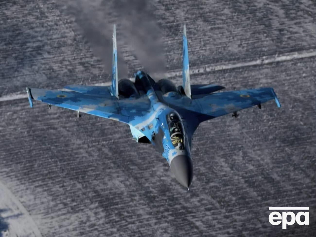 Українські пілоти протягом доби 14 лютого завдали вісьмох ударів по районах зосередження особового складу і військової техніки російських окупантів, зазначили у Генштабі ЗСУ