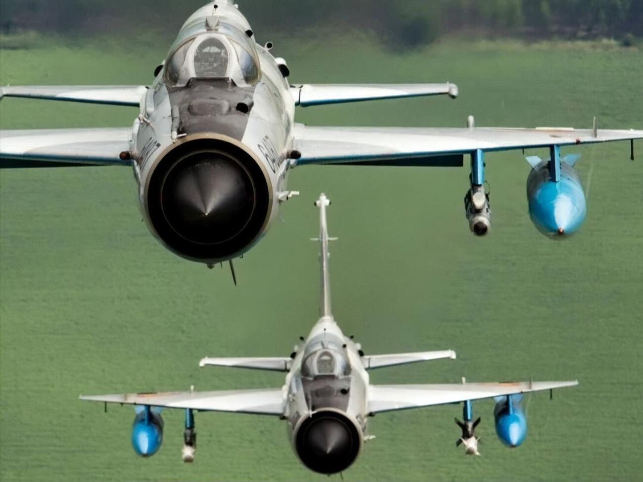 Экипажи двух самолетов не подтвердили наличие воздушной цели "ни визуально, ни на бортовых радарах", отметили в минобороны Румынии