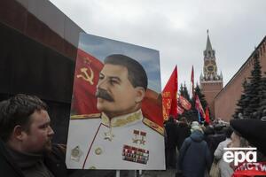 Росіянам пропонують замість Дня святого Валентина святкувати визволення Ворошиловграда й розсилати листівки зі Сталіним