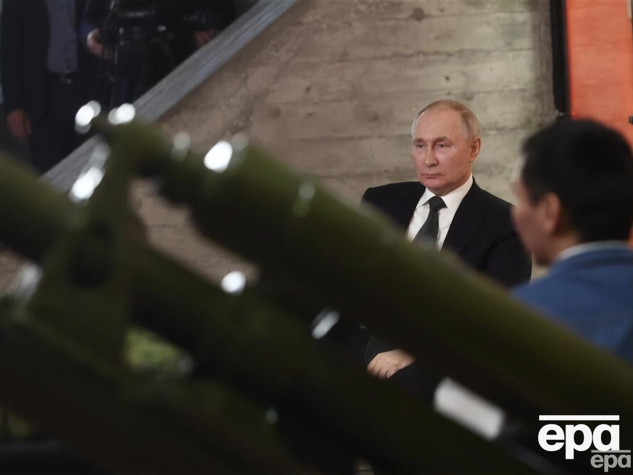 Путин раскритиковал правительство РФ за провал в производстве оружия