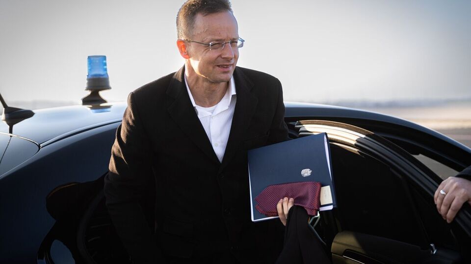 Сийярто посетил Минск 13 февраля