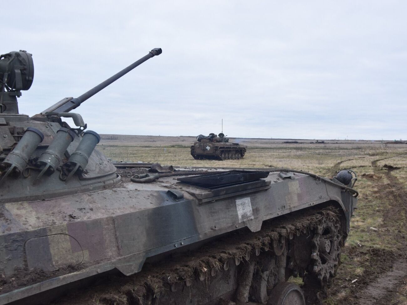 Украинское контрнаступление неизбежно, россияне это понимают и пытаются его сорвать, говорят в разведке