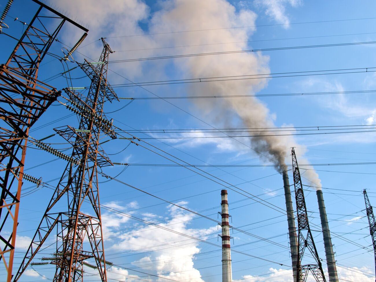 Россия нанесла уже 14 массированных ракетных атак по инфраструктуре Украины с начала осени 2022 года, еще 17 атак были совершены с применением дронов-камикадзе