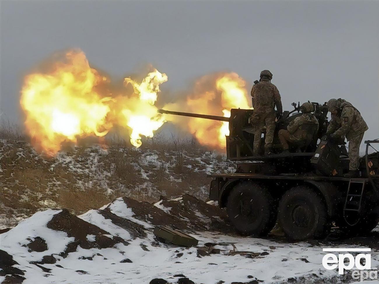 Украинские военные "уничтожают по максимуму силы врага" в районе Бахмута и Угледара, отметил Зеленский