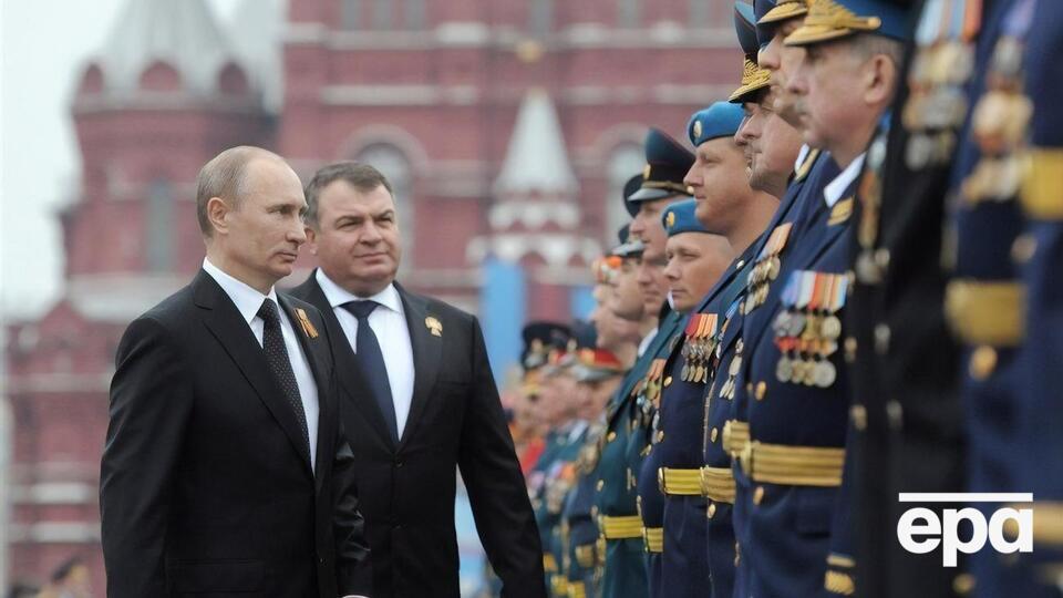 За словами Пугачова, Путін дозволив Сердюкову "красти у прямому розумінні"