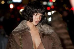 Ратаковски не подтверждает, но и не опровергает роман с комиком