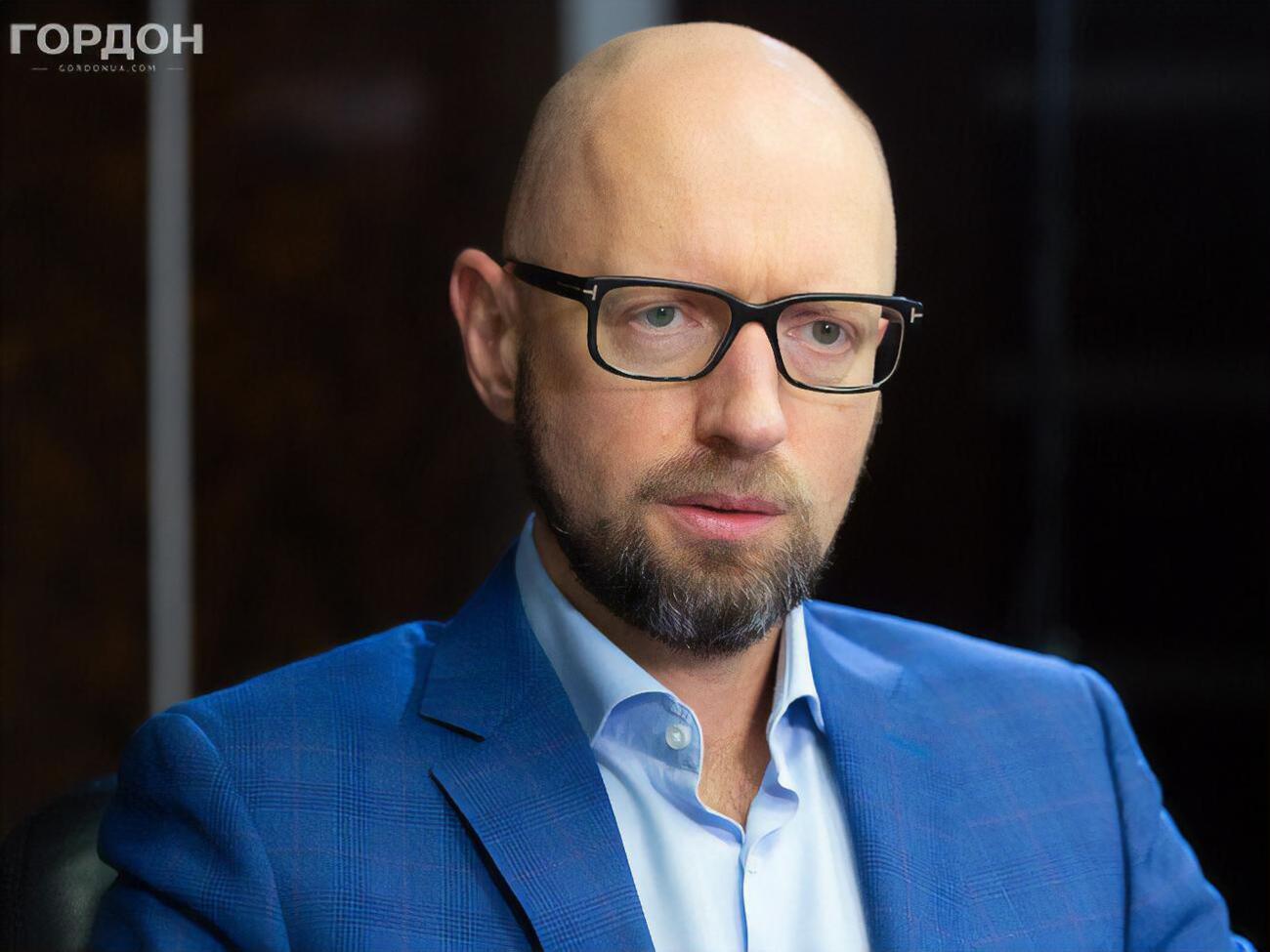 Яценюк:&nbsp;Чтобы люди вернулись в Украину, в первую очередь нужна победа