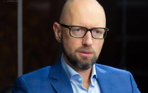Яценюк: Чтобы люди вернулись в Украину, в первую очередь нужна победа