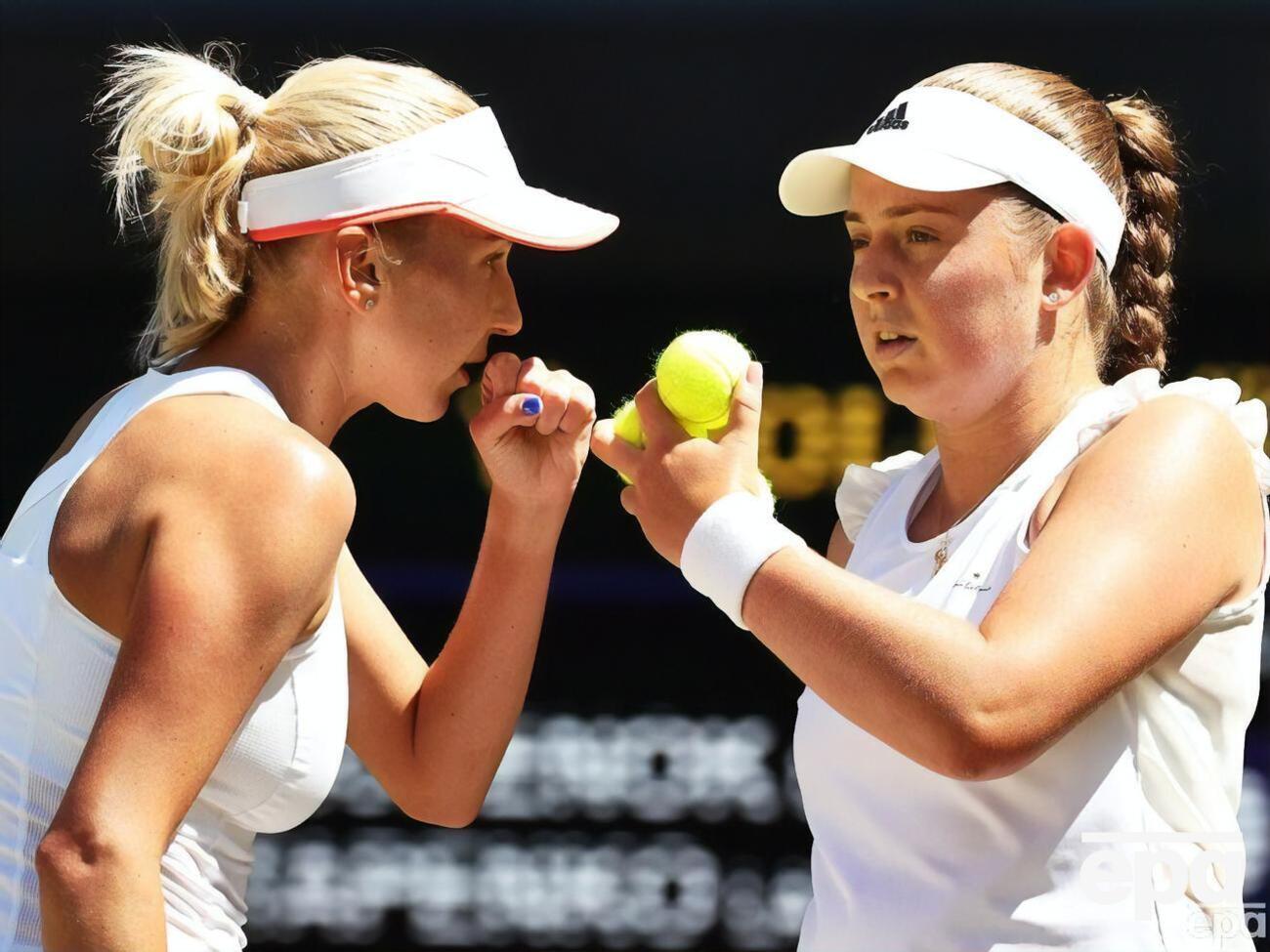 Кіченок (на фото зліва) та Остапенко перемогли пару з Тайваню