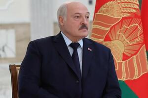 Лукашенко пообещал "жесточайший ответ" на агрессию