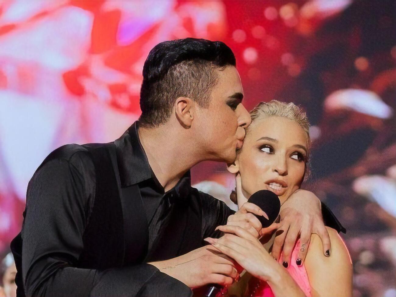 Melovin в интервью Осадчей говорил, что его вдохновляет тело Русиной