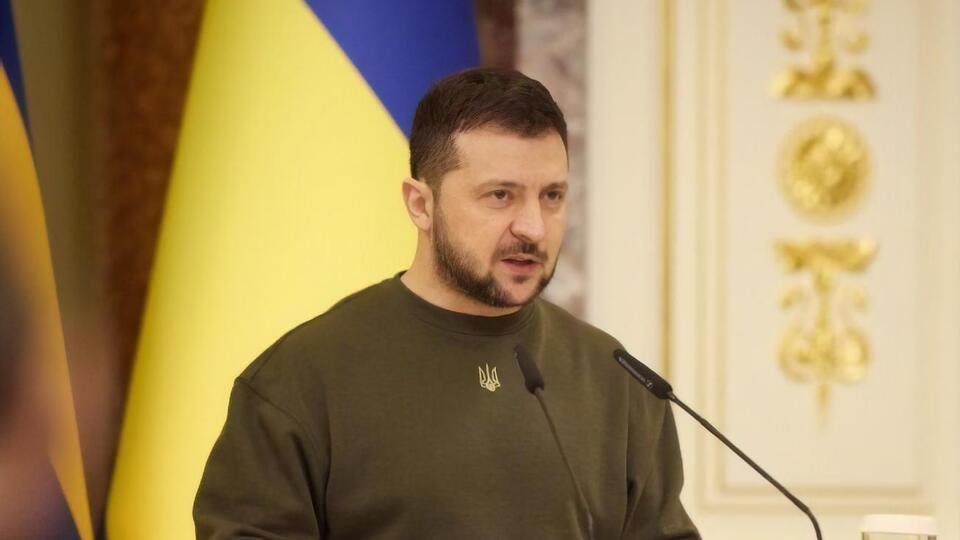 Зеленський: Тримати ситуацію на фронті та готуватися до будь-яких ескалаційних кроків ворога – це пріоритет на найближчий час