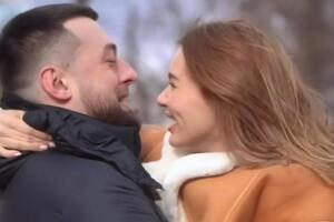 Жена Александра Луценко показала прогулку с ним