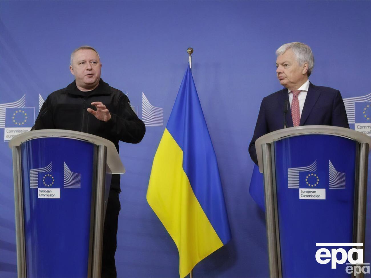 Рейндерс і Костін провели брифінг у Брюсселі