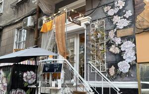 В отношении владельца кафе составили админпротокол. Он утверждает, что посетительница "все перекрутила"